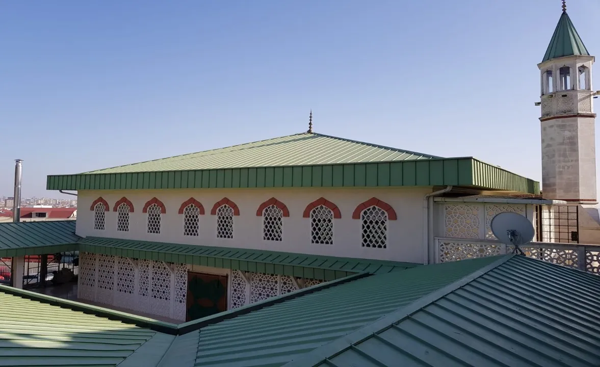 ÜLKER CAMİ